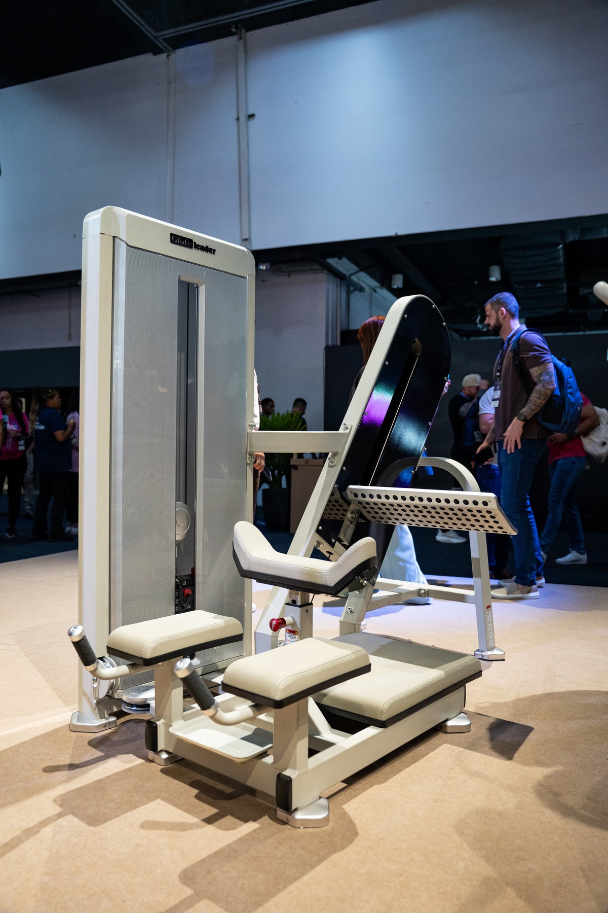 GluteLeader Kneeling Glute Kickback full machine front three-quarter view